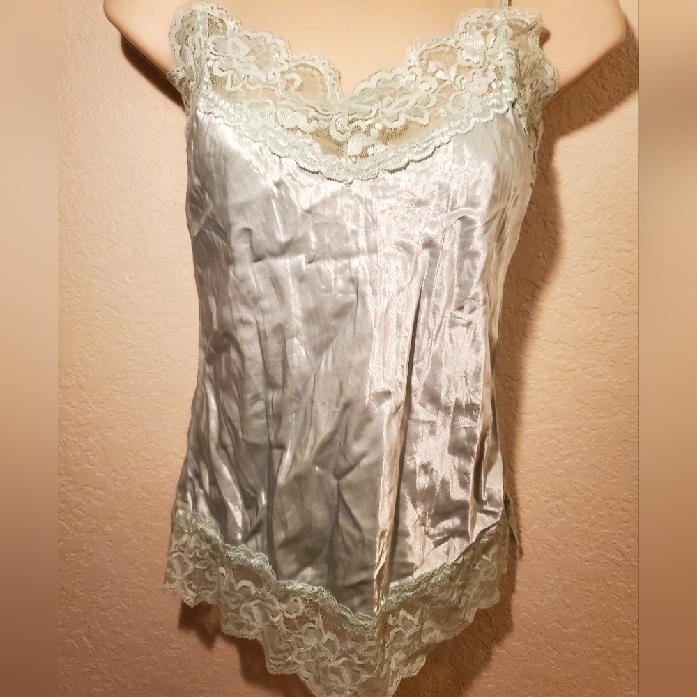 Silky lace tank